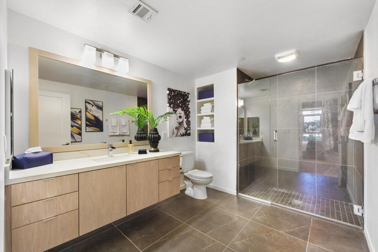 Beverly Grove Chic City Oasis 2 Bedroom Apt With Den 138 Los Angeles Kültér fotó