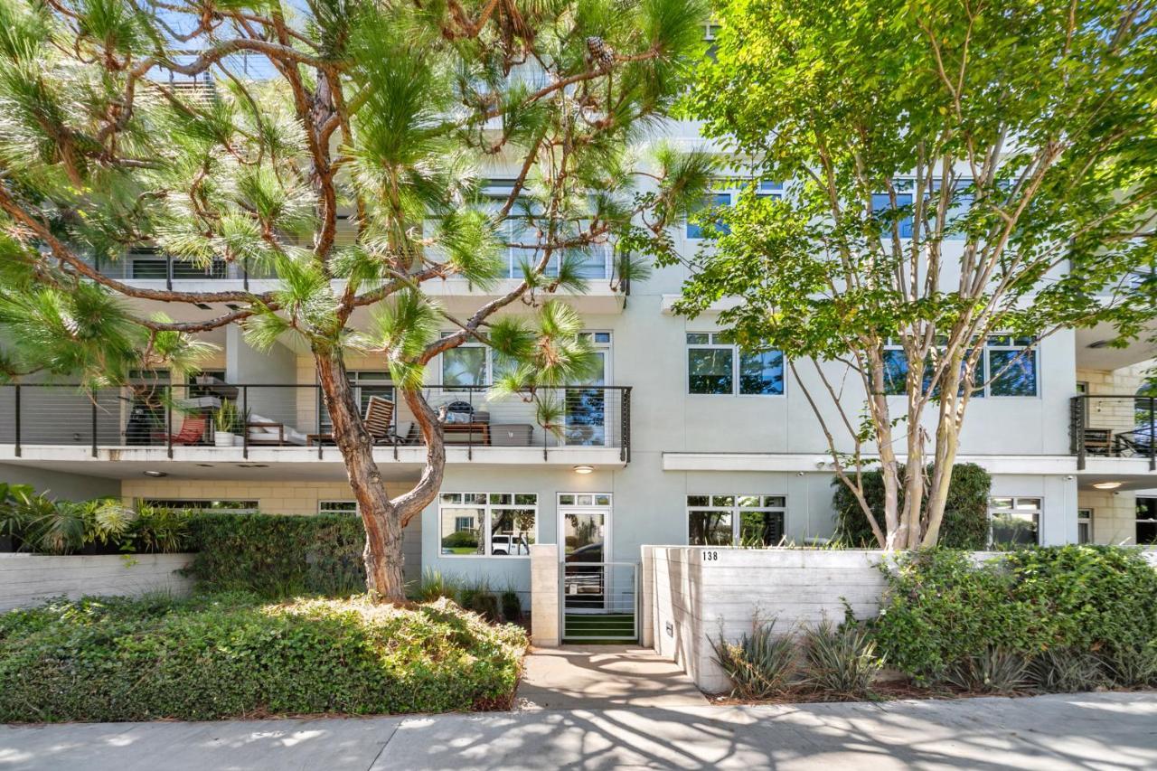 Beverly Grove Chic City Oasis 2 Bedroom Apt With Den 138 Los Angeles Kültér fotó