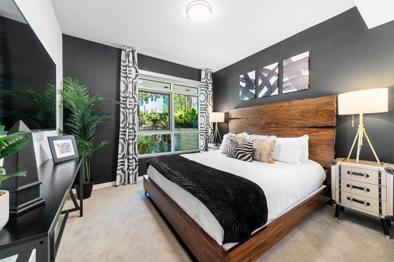 Beverly Grove Chic City Oasis 2 Bedroom Apt With Den 138 Los Angeles Kültér fotó