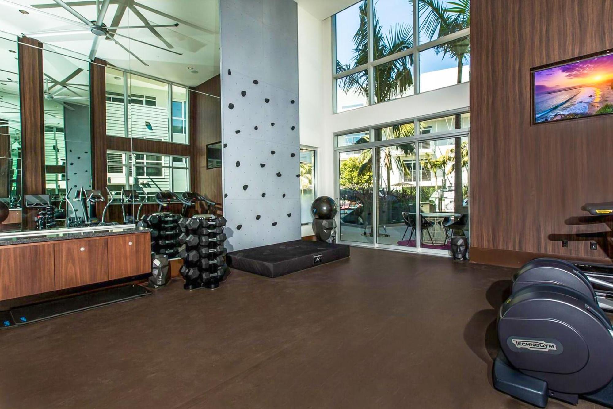 Beverly Grove Chic City Oasis 2 Bedroom Apt With Den 138 Los Angeles Kültér fotó